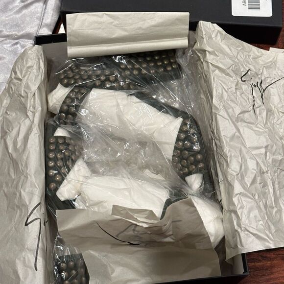 Giuseppe Zanotti
Studded Ankle-Wrap Chunky-Heel Sandal, Militare size 35 - Picture 16 of 16